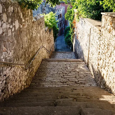 Loredana 11057 Apartman Pula