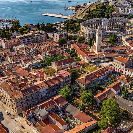 Loredana 11057 Lejlighed Pula