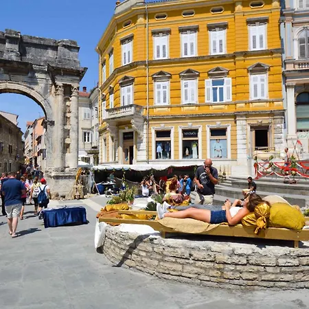 Near Sea 2 Lägenhet Pula