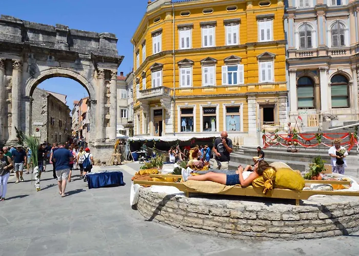 Loredana 11057 Appartement Pula
